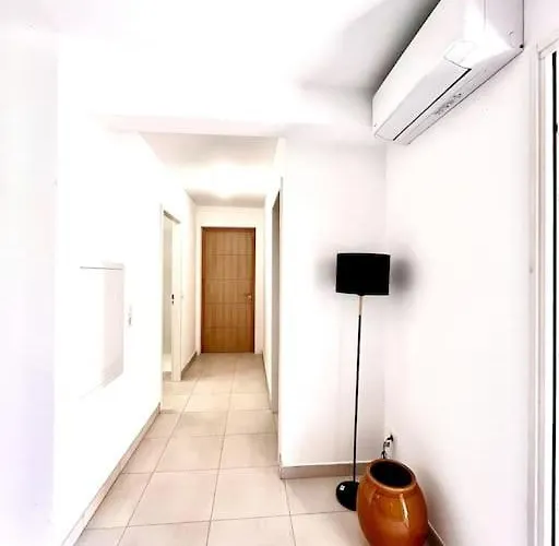 Terrasse St Florent Saint-Florent (Corsica)